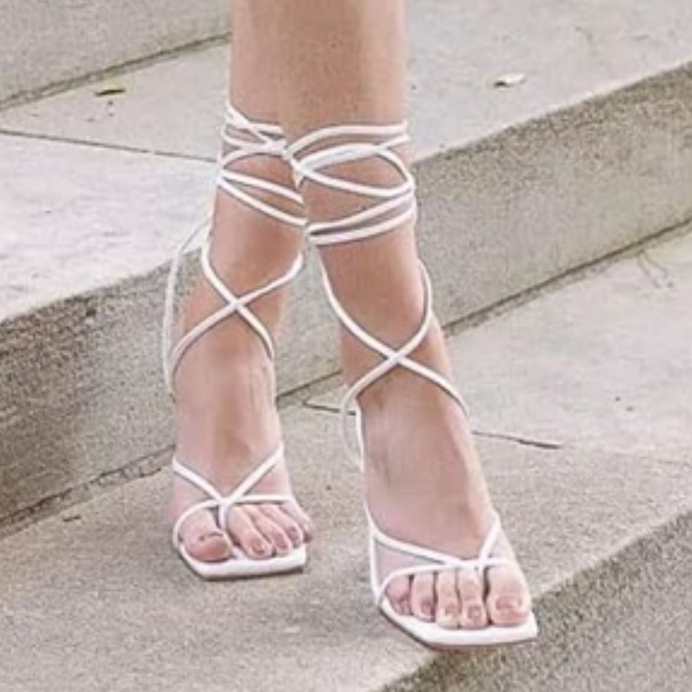 Womens White Strappy Heels * BRAND NEW * size 6